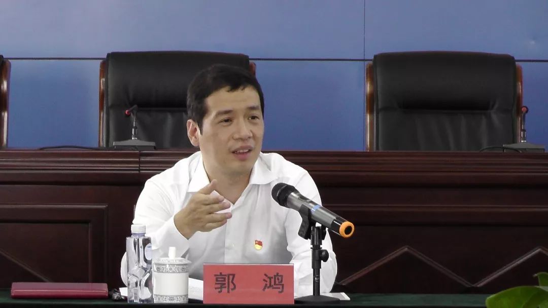 中国银保监会农村银行部郭鸿主任一行深入察右后旗调研