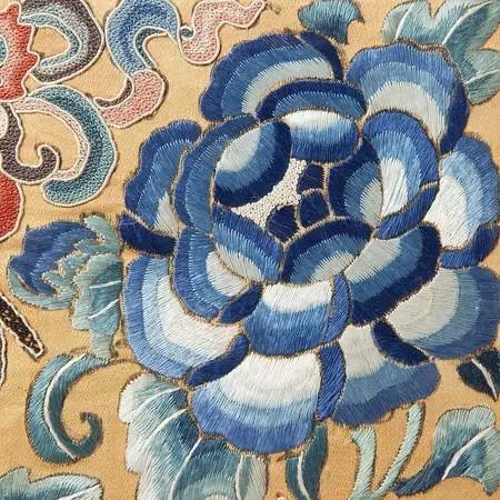 京绣——针尖上的中国宫廷艺术，一针一线尽显皇家气派_宫绣