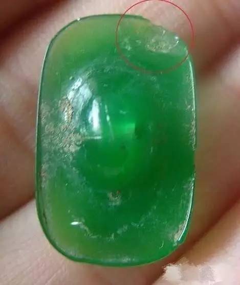 史上最全假翡翠大爆料:遇到这8种坑爹"假货",白送也不要