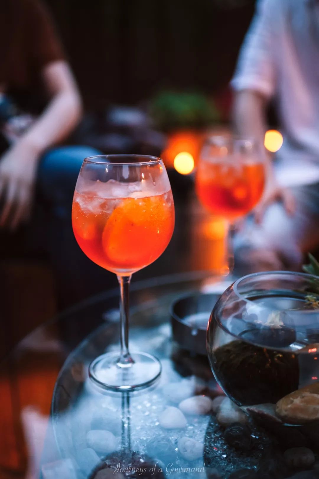 上海坐在露台上吹着晚风美酒佳肴相伴这才是盛夏夜晚的最佳打开方式