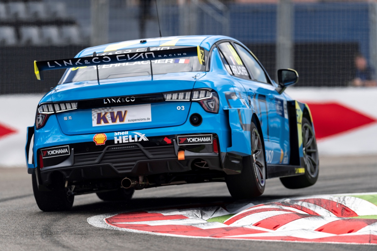 领克03刚上市苦于没改装方案这台黑武士03绝对值得一看