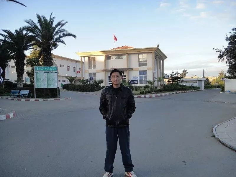 潘俊杰 | 哲学最大的好处是,能帮你找到焦虑的原点