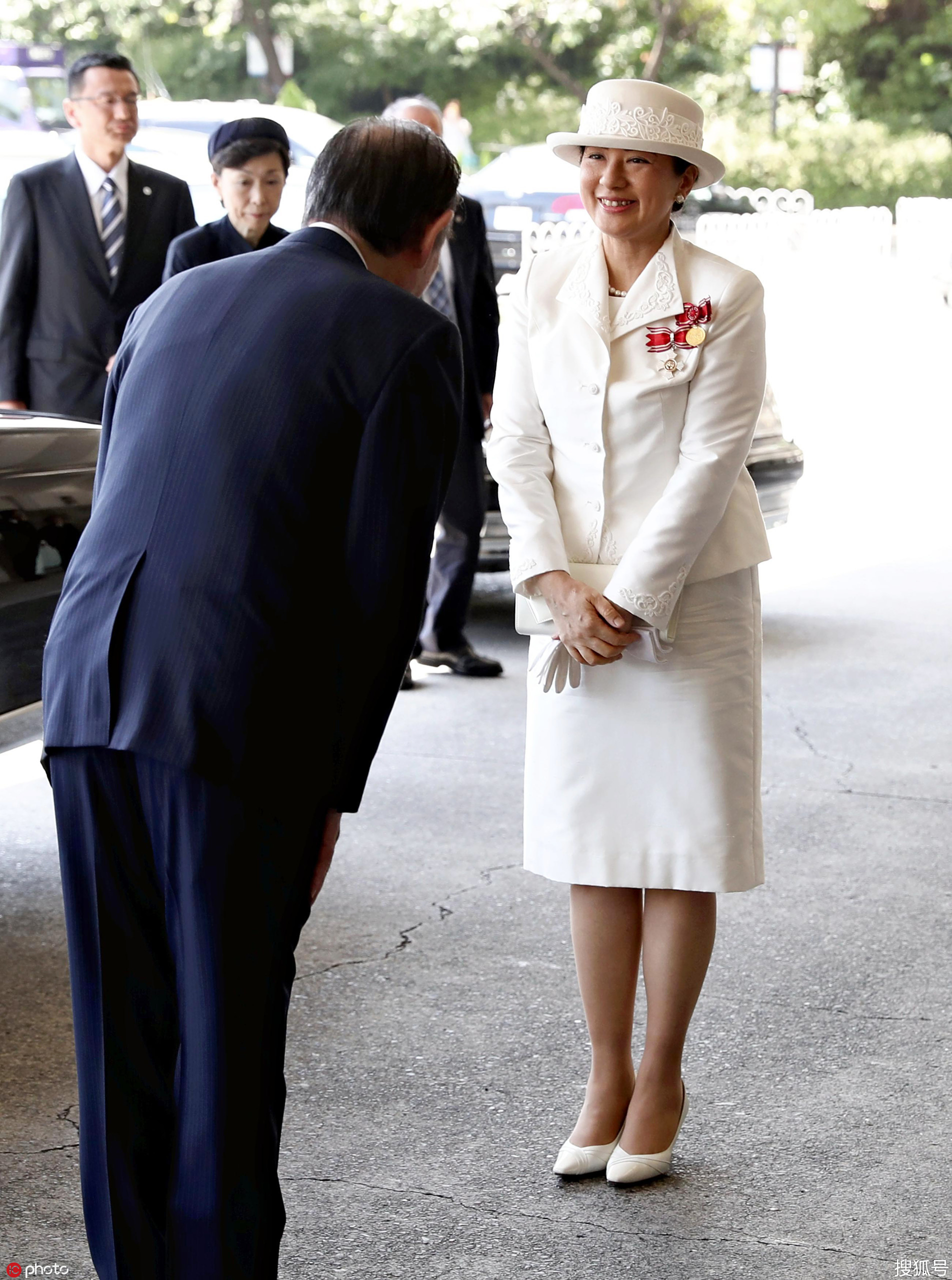 日本雅子皇后出席南丁格尔奖颁奖仪式 与弟媳同框-搜狐大视野-搜狐新闻