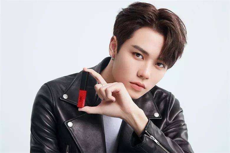 爱意炙热正浓 林彦俊为你亲选挚礼颠覆示爱规则 ysl 方管口红 七夕