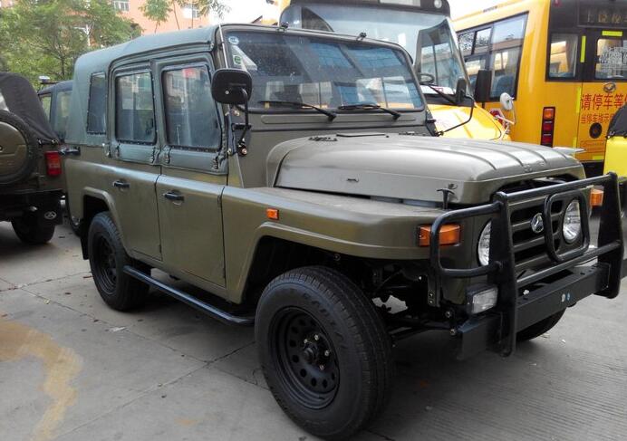 首台2020款北汽bj212到店勇士内饰全新动力售价依然接地气