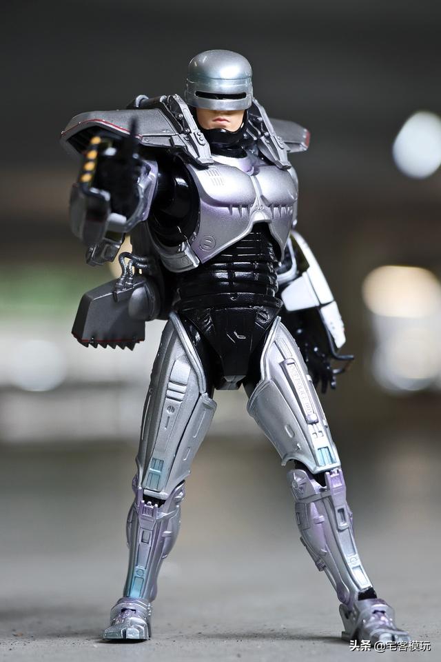 模玩秀:mafex robocop 3(机械警察)_墨菲