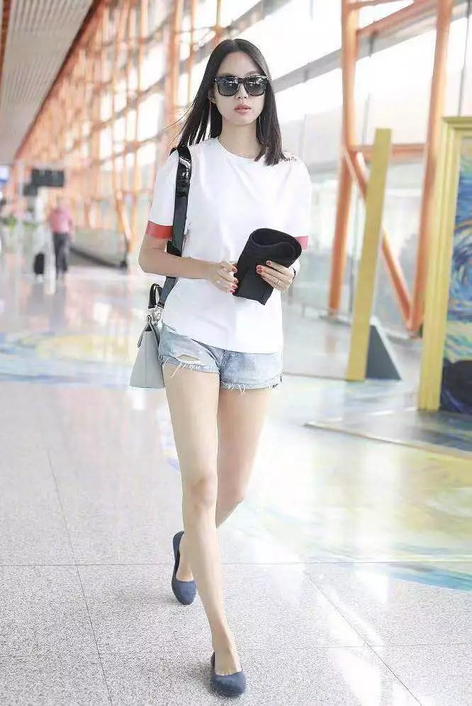 众所周知张梓琳身高182cm,但是据数字统计她的腿长就有122cm了!