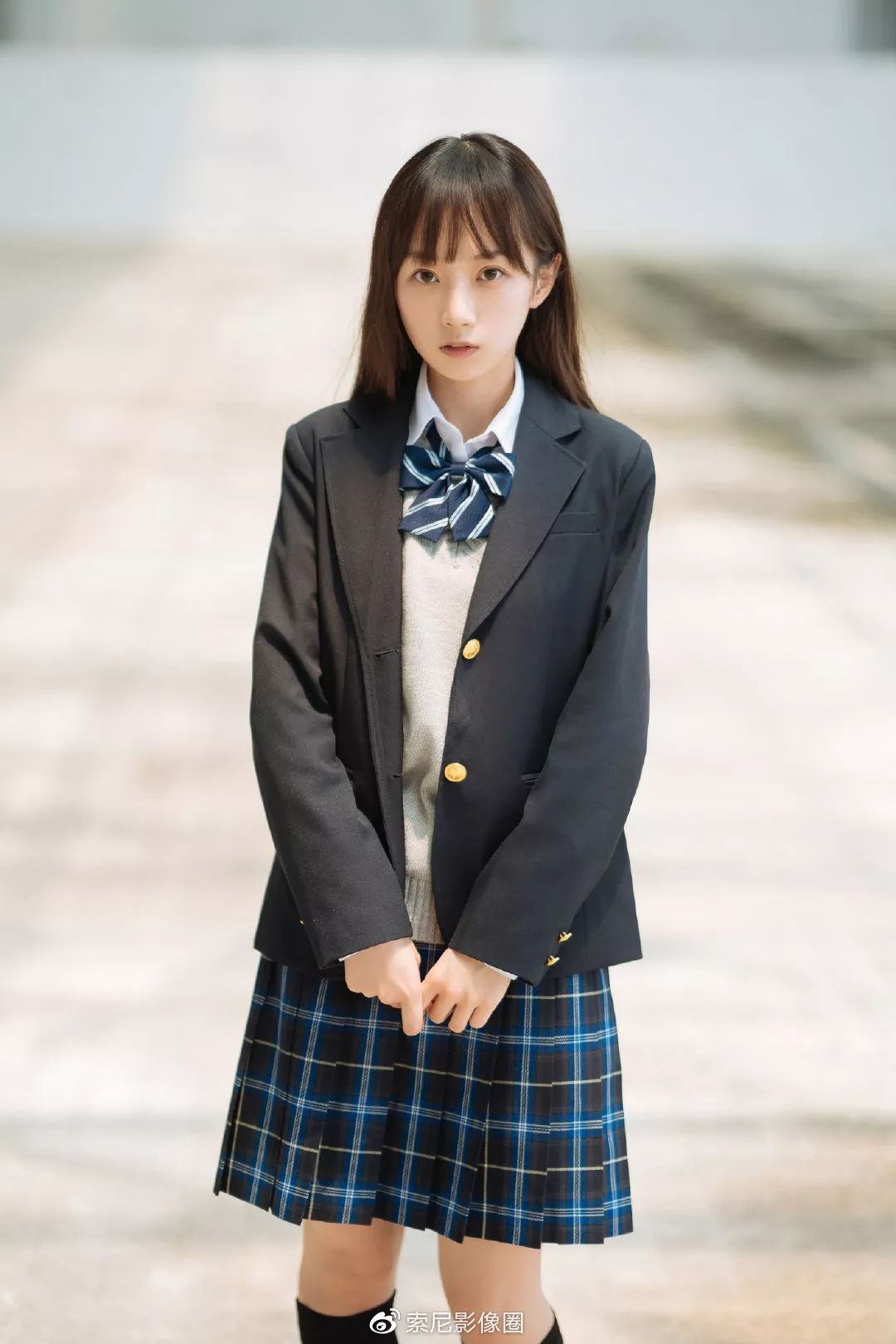 带上索尼微单alpha 9 体验拍摄jk制服人像