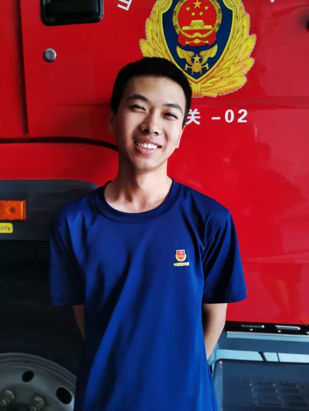 胜利欢笑2自嗨微笑1我是消防员愿我们的微笑 能带给你们平安每一张都