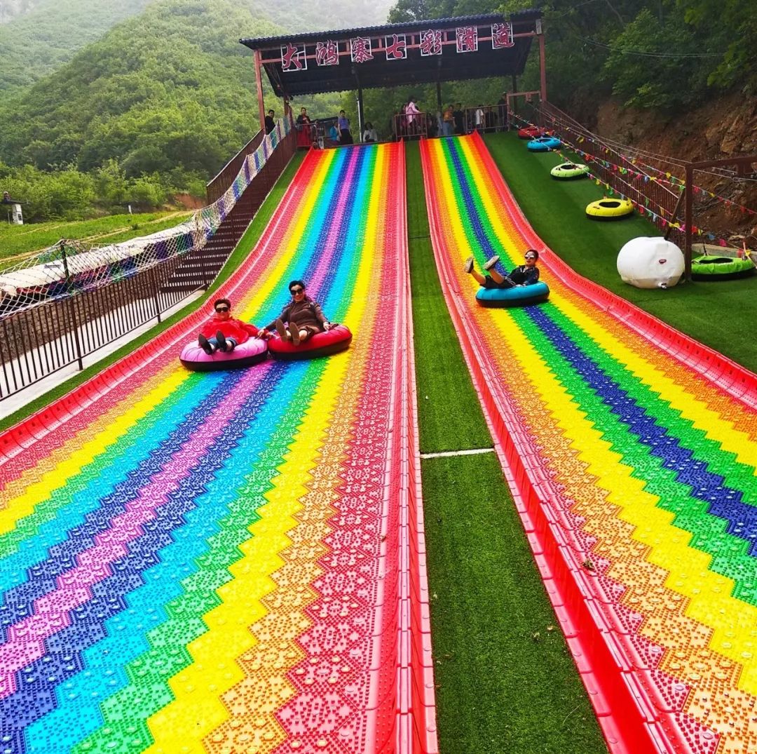 今日七夕,快来大鸿寨开启一场寻爱之旅吧~_玻璃