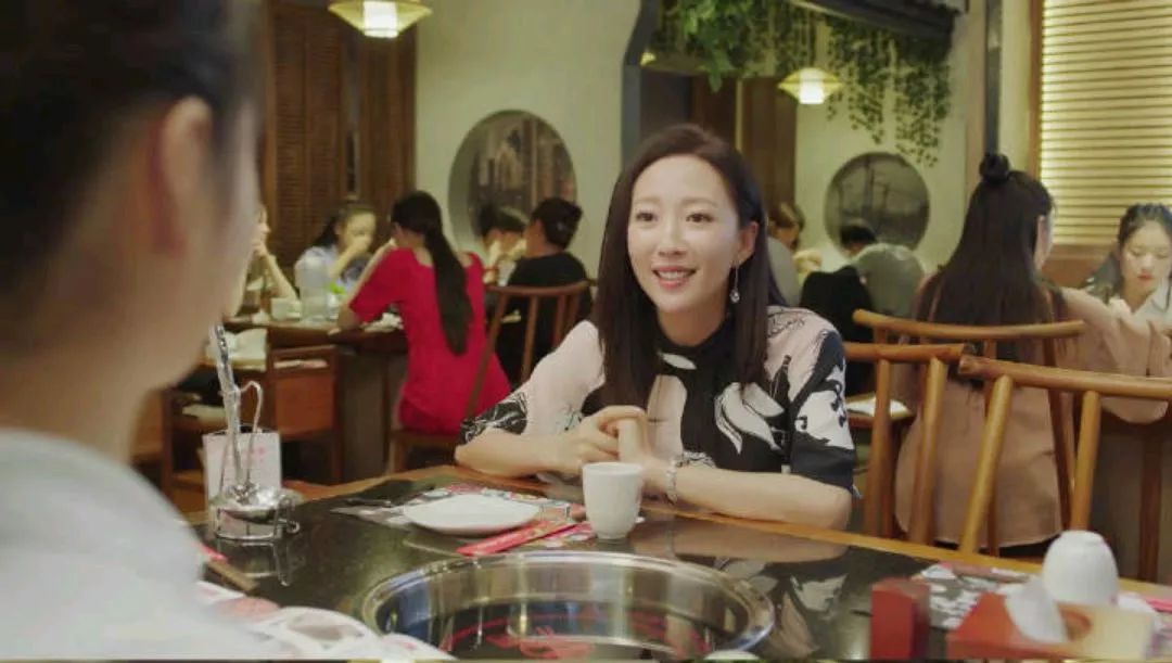 金丰小欢喜中沙溢的女友曾在相爱十年中出演邓超追过的校花