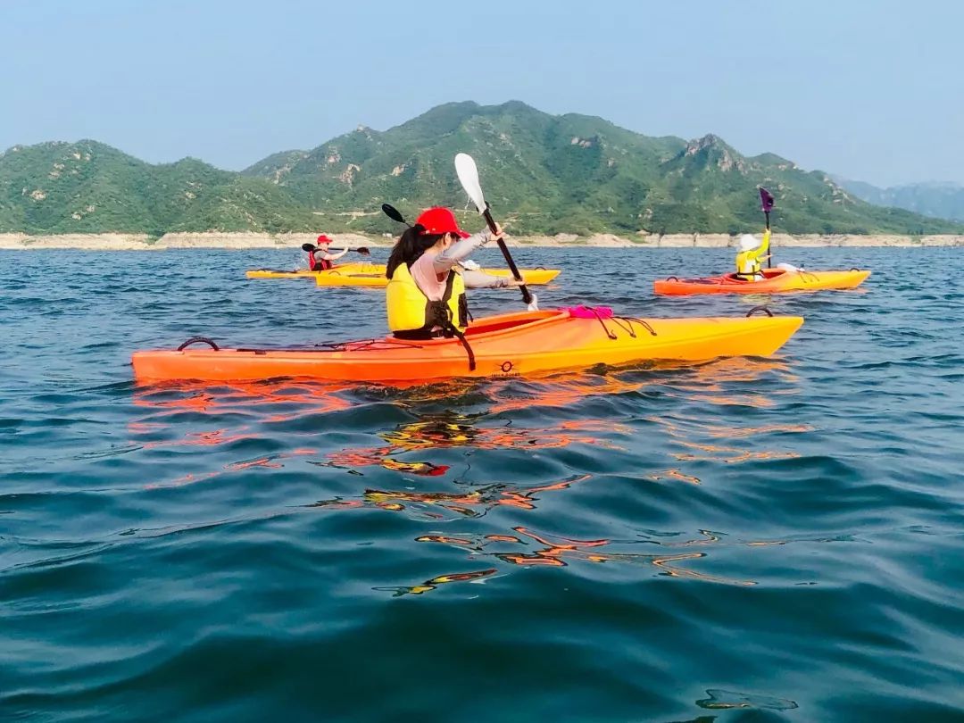 八月皮划艇的水上狂欢,这个暑假才够味!