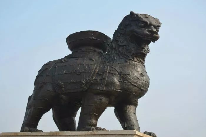 "沧州狮子定州塔,正定菩萨赵州桥",因了这尊镇海神兽,沧州又被称为