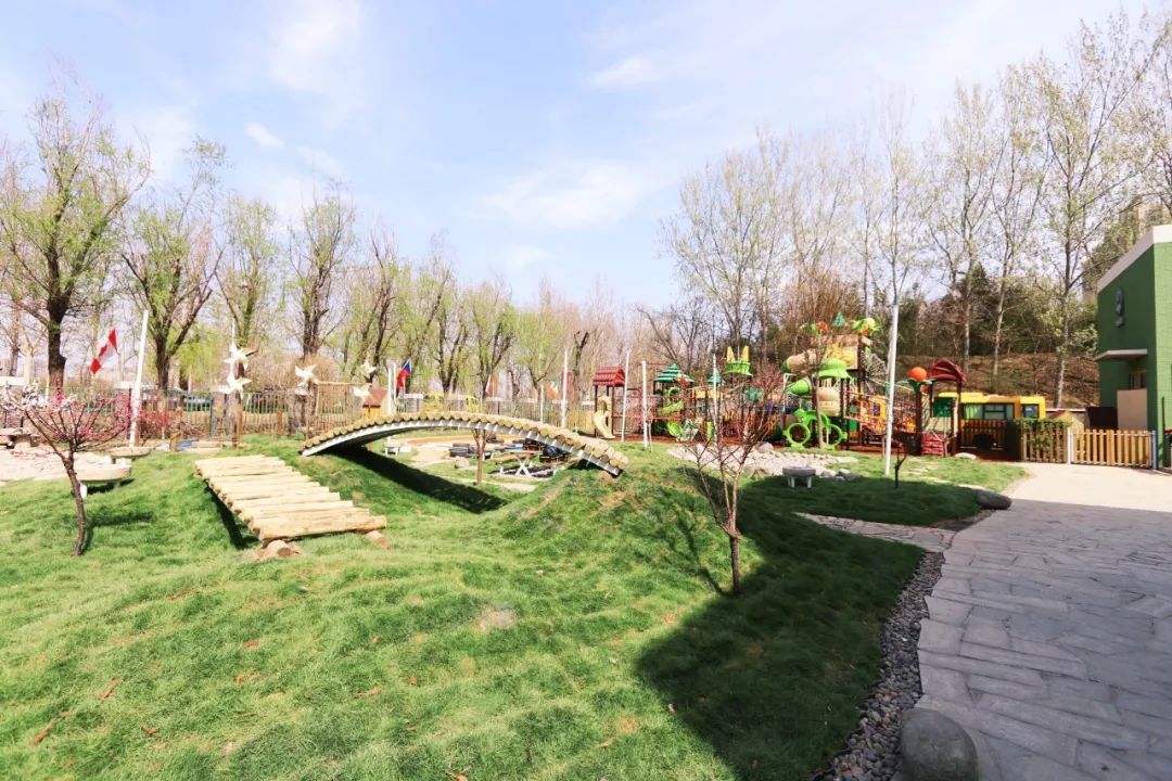 金宝国际幼儿园调费告知