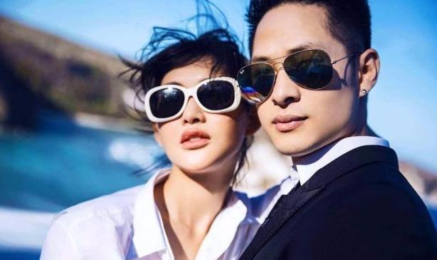 海报,别的小编没发现,倒是发现了一点,那就是无论是陈燃还是陈燃老公