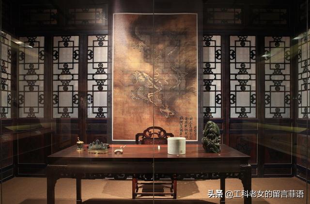 皇帝的书房不见丝毫的"壕"