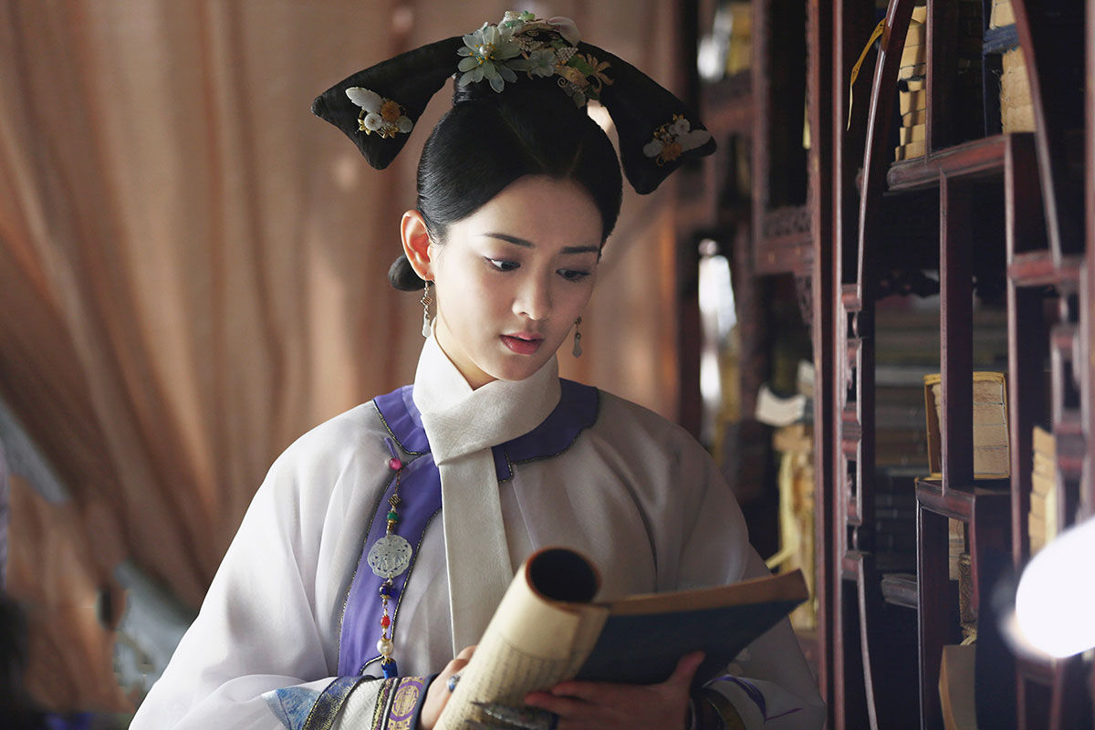 《如懿传》中,陈昊宇饰演叶赫那拉·意欢,即舒妃