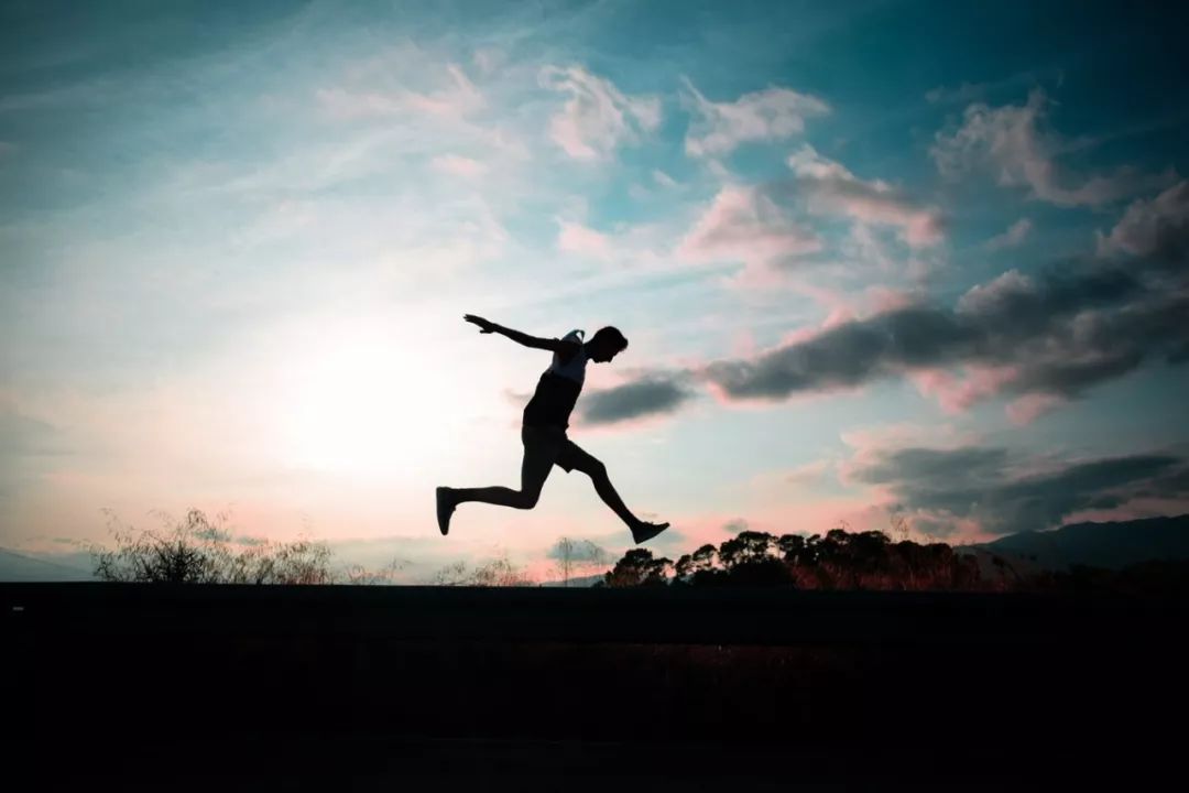 夜跑真的伤身体吗?