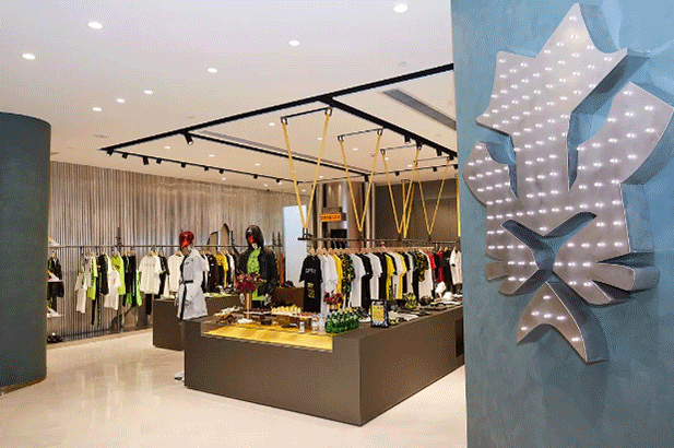 是champion旗舰店,sacai,n°21,ami等国际潮牌在中国内地首店的落户地