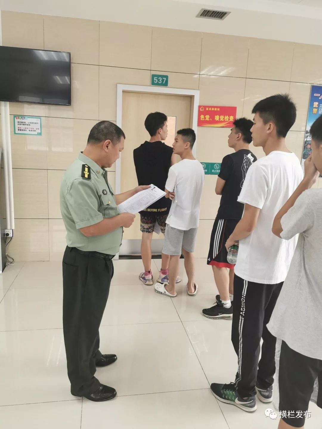 市级征兵体检火热进行中我镇通过率达58