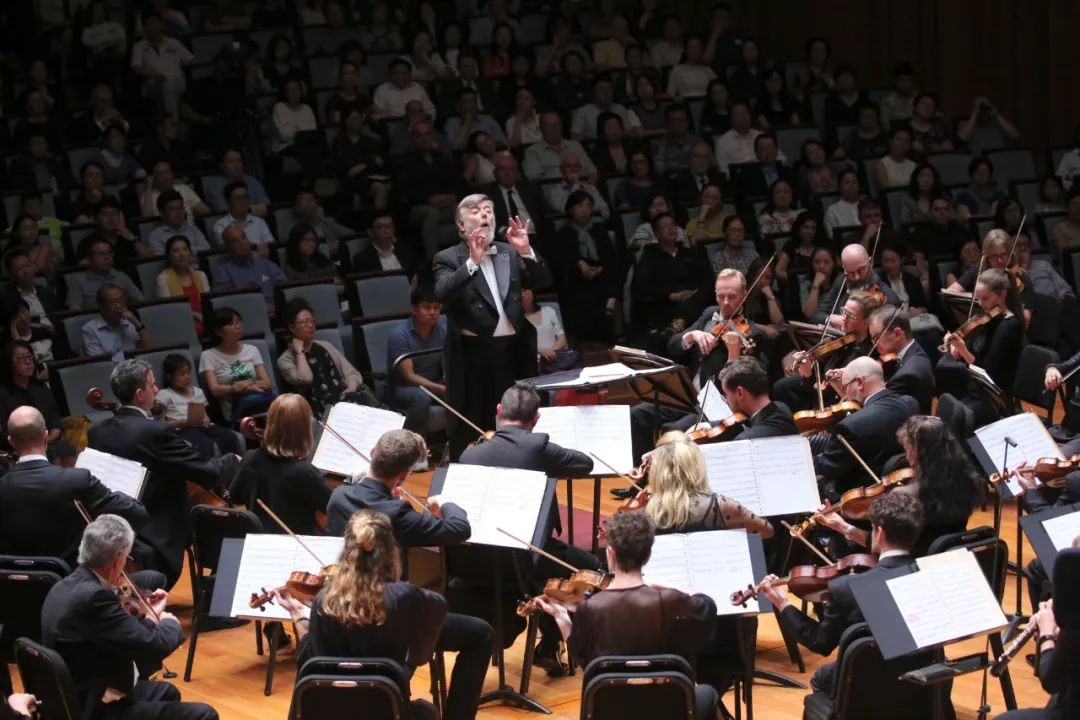 张弦被任命为墨尔本交响乐团首席客座指挥