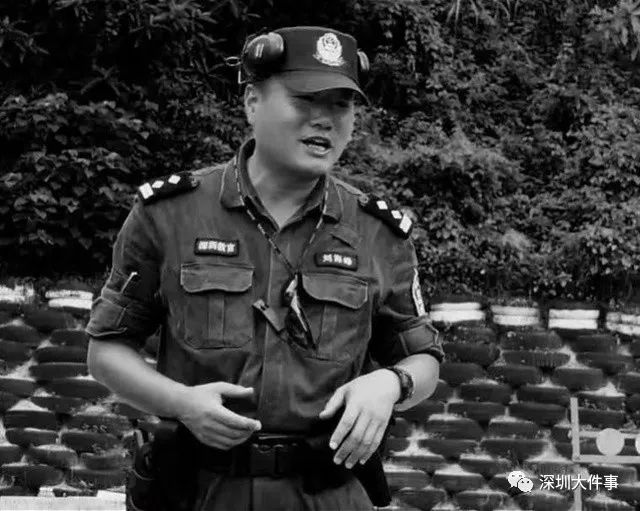 8月6日,深圳交警刘海峰遗体告别仪式在深圳殡仪馆举行.