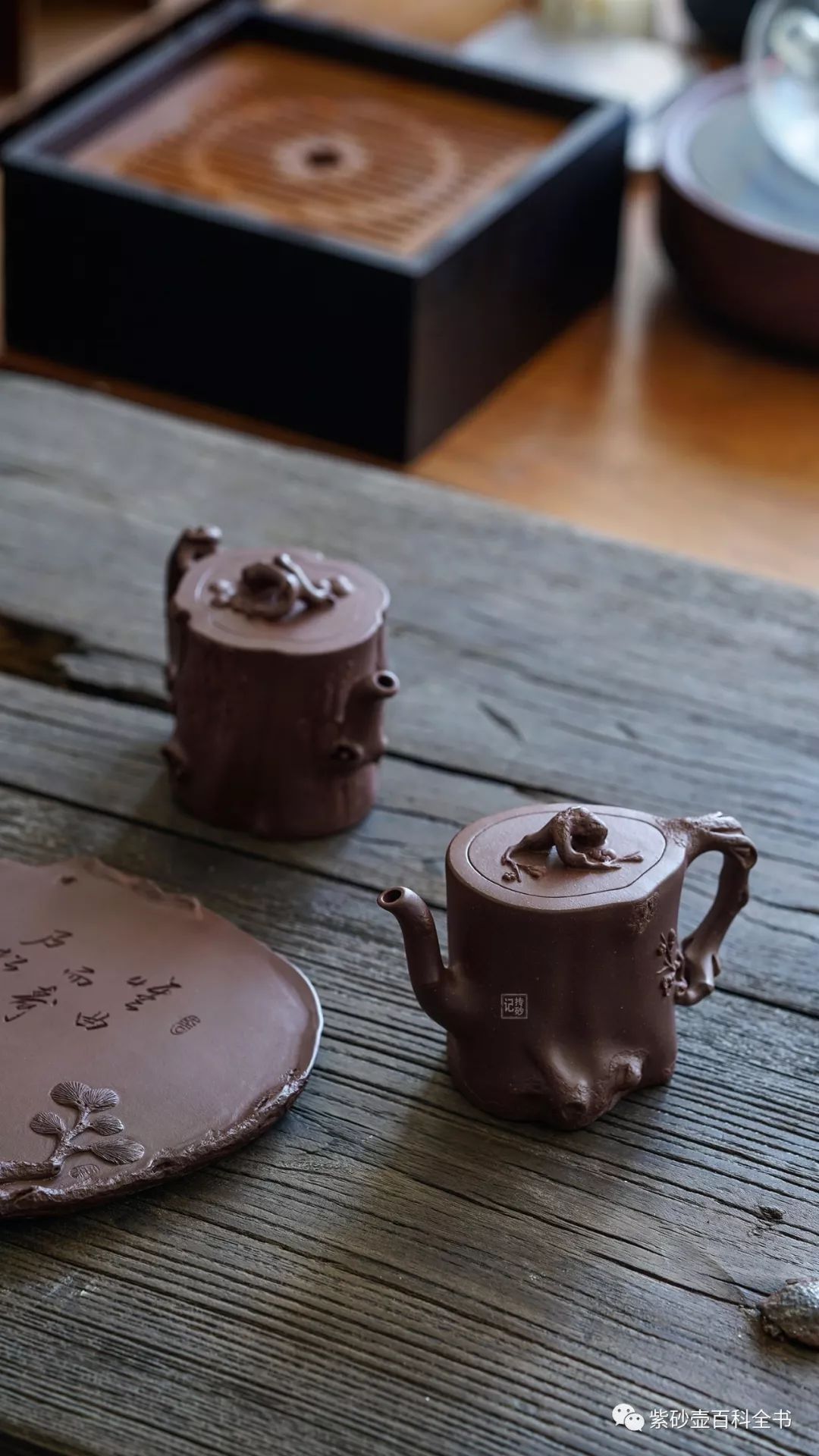 王杨芳华壶名:芳华泥料:紫泥容量:200cc王杨ˉwang yang王杨,1988年生