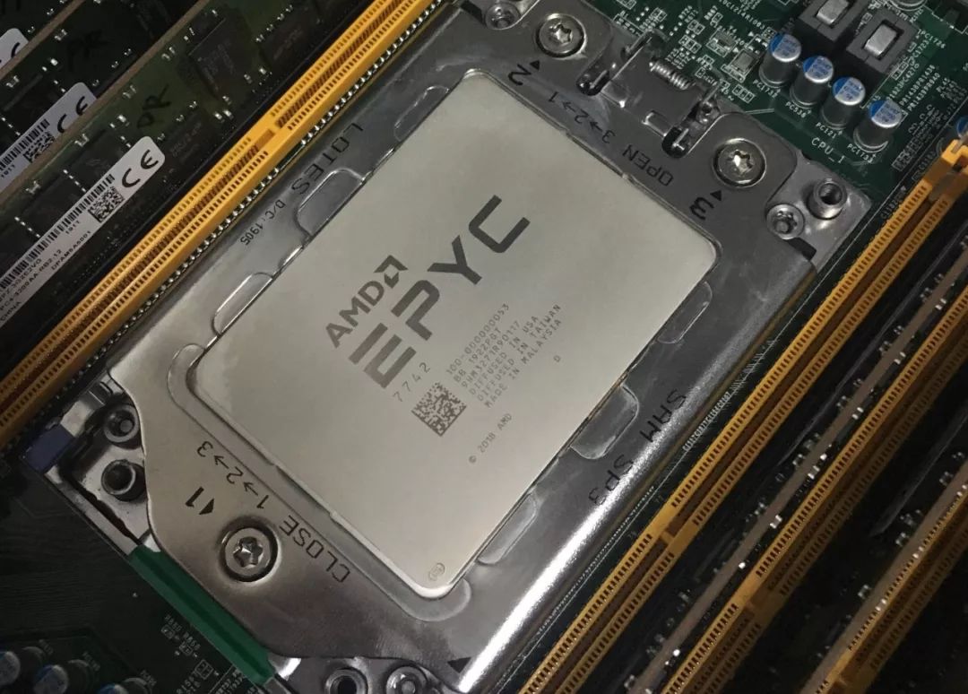 【独家】性能暴涨！EPYC 7742双路系统独家首测_测试