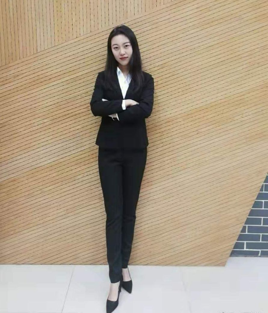 青春中文不入春园怎知春色几许正当值张格格