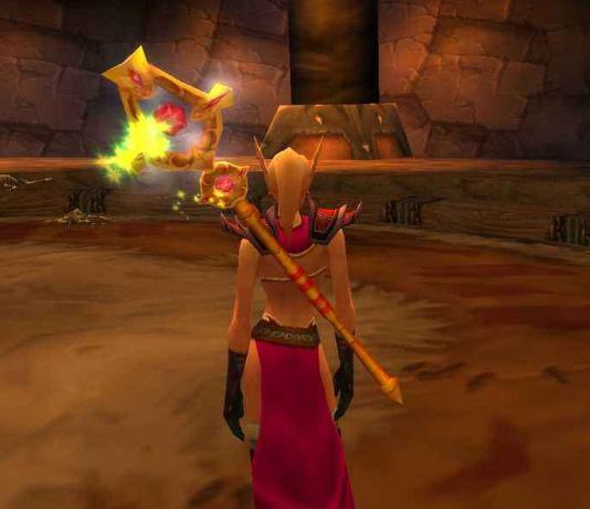 魔兽世界:60版本牧师最经典的武器,双形态切换,最强实力象征