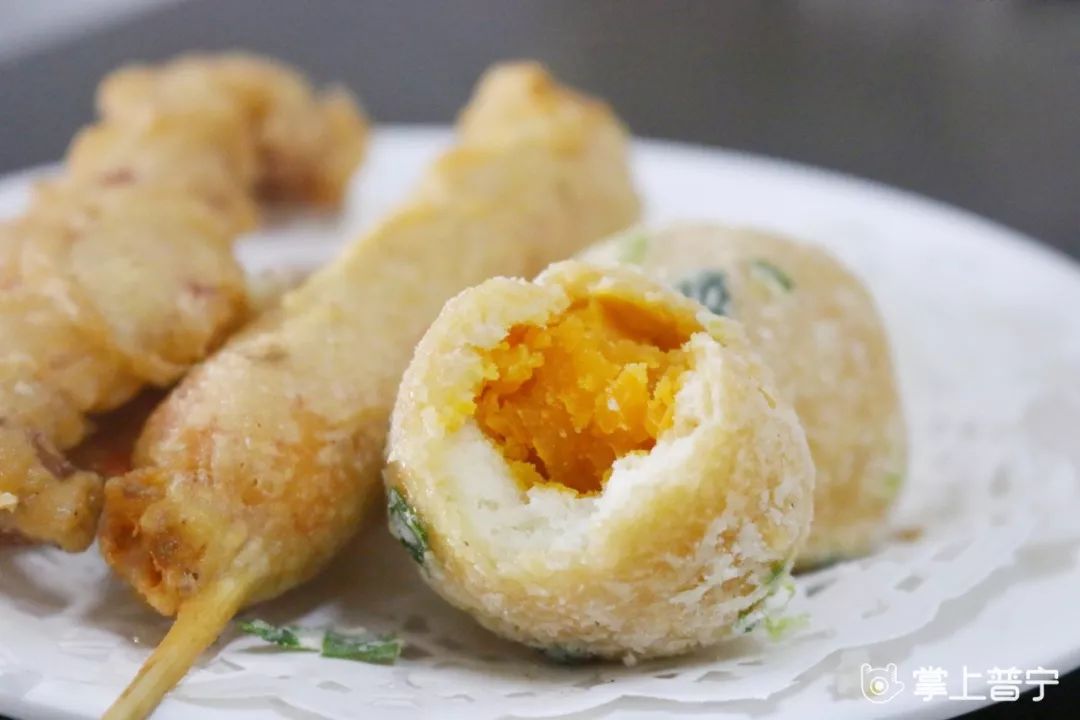 2元1个这家埔田酥肉究竟有多好吃竟排队堵到了门口