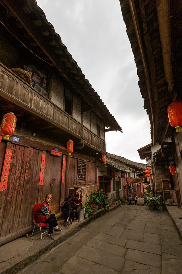 等待新生的恩阳古镇