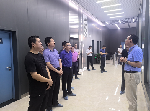 管委会雷强副主任带队考察廊坊润泽国际信息港和衡阳工惠驿家项目简讯