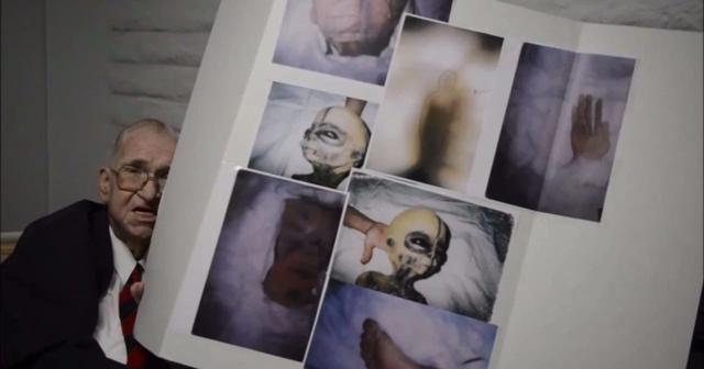 当然,也不止这些"51区工作人员"揭露51区的"真相",在2016年民主党总统