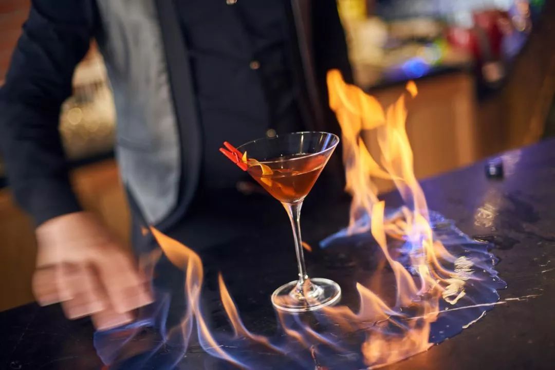 各种大赛奖项栋栋活动邀请了著名花式调酒师1花式调酒尽情放肆狂欢