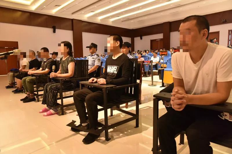 扫黑除恶埇桥区人民法院公开开庭审理赵某伟等6人恶势力团伙案