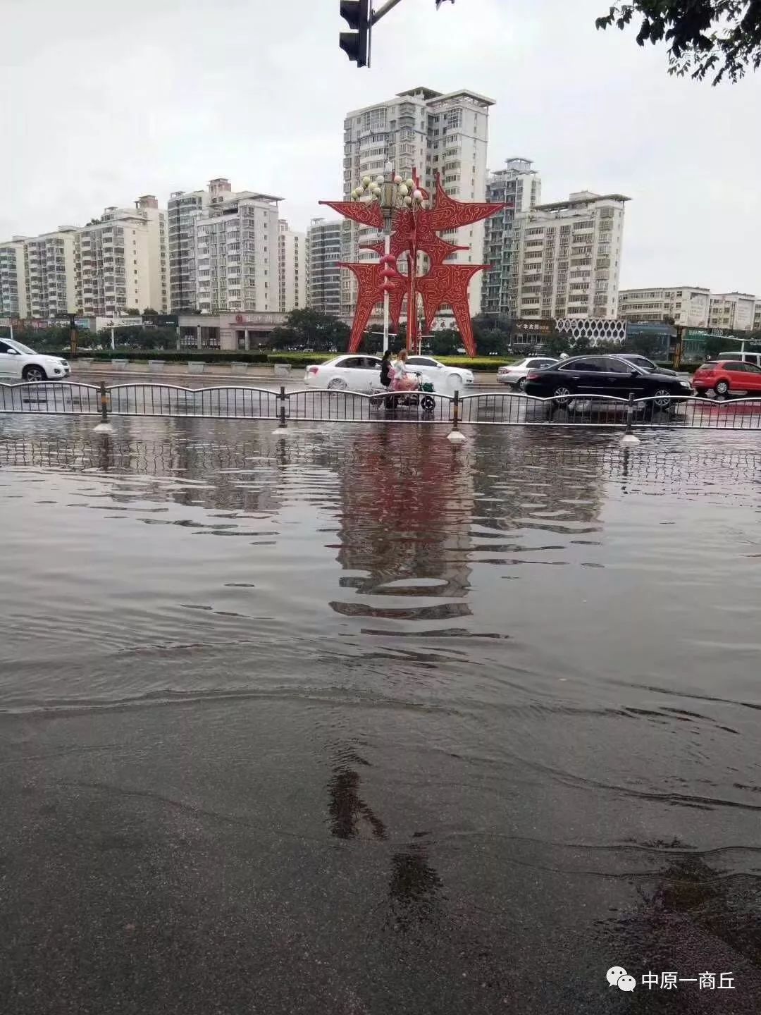 商丘突降暴雨你的车还好吗保险公司要赔吗附视频