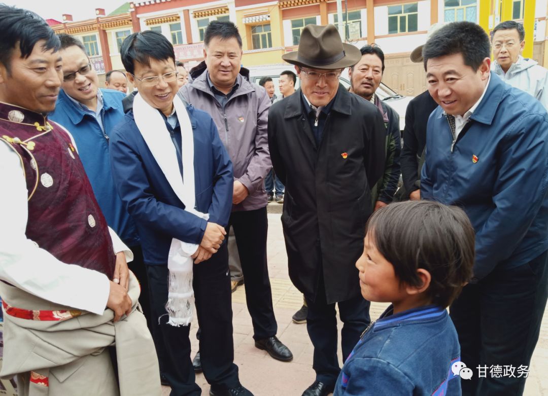 上海市市委组织部部长于绍良视察青珍乡美丽乡村建设工作