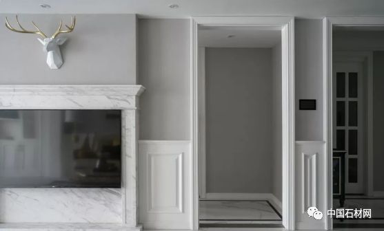 真是浪费100多万的爵士白大理石装成这样还好我不是业主