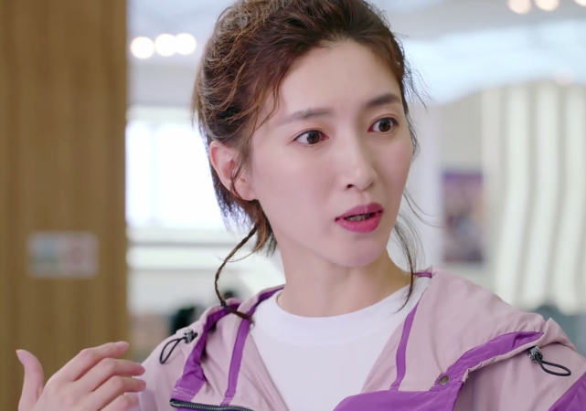 全职高手:陈果看到叶修打游戏,逼迫他教唐柔,大神无奈只好答应