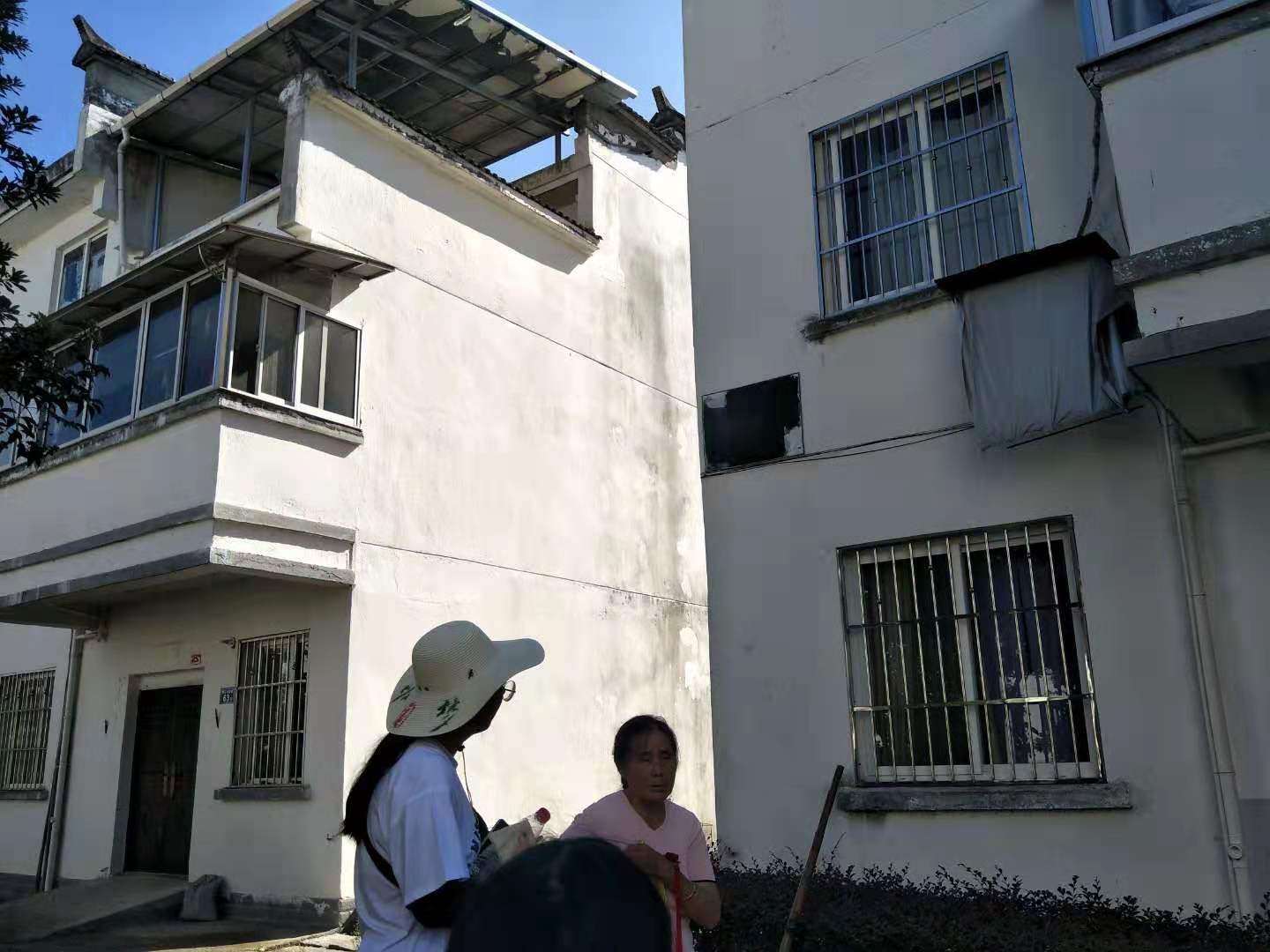 大学商学院人居环境治理与提升调研队赴福建肖家坊调查居民周边环境