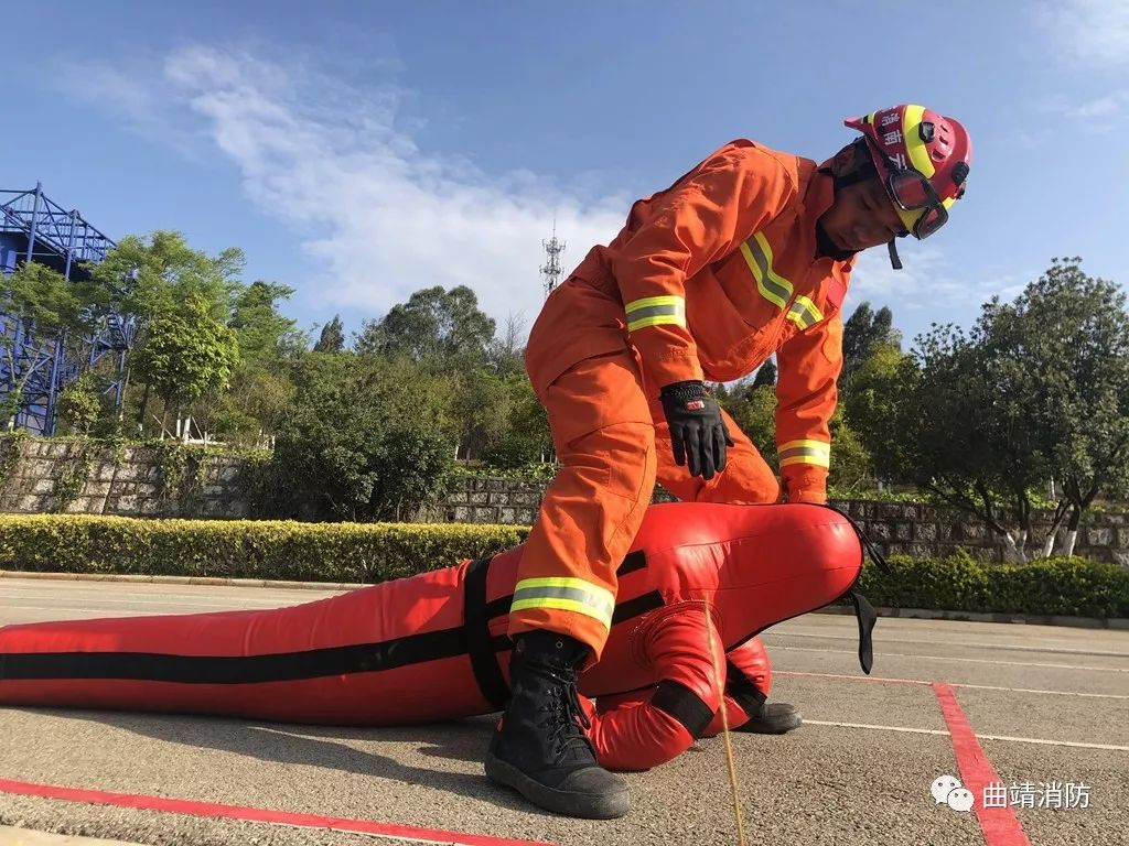 為我們的消防員加油曲靖市消防首屆全員崗位大練兵擂臺挑戰賽