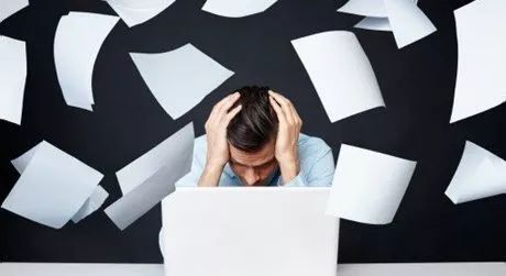 985 硕士待业200天,工作 10 年存款 2w : 累死你的不是工作,而是"选择