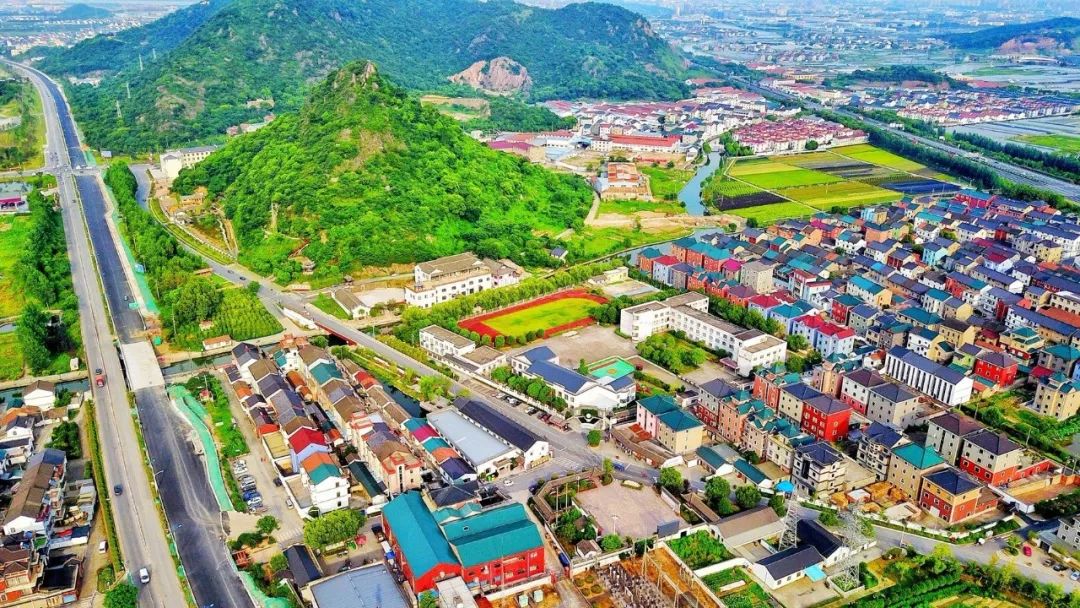 超梦幻的彩色村带你住进一个童话世界