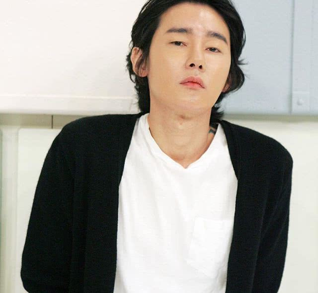 韩国39岁男星抗癌8个月后晒近照,此前曾患恶性淋巴瘤_许志雄