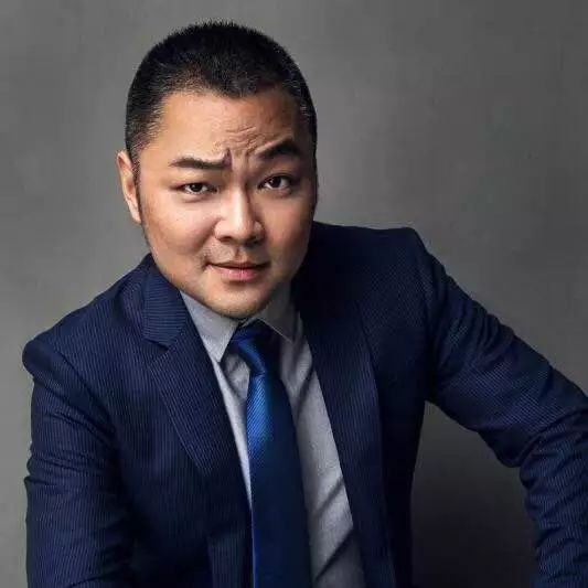 嘉兴高速路装上了红绿灯2公里硬路肩也能开司机交警都说好