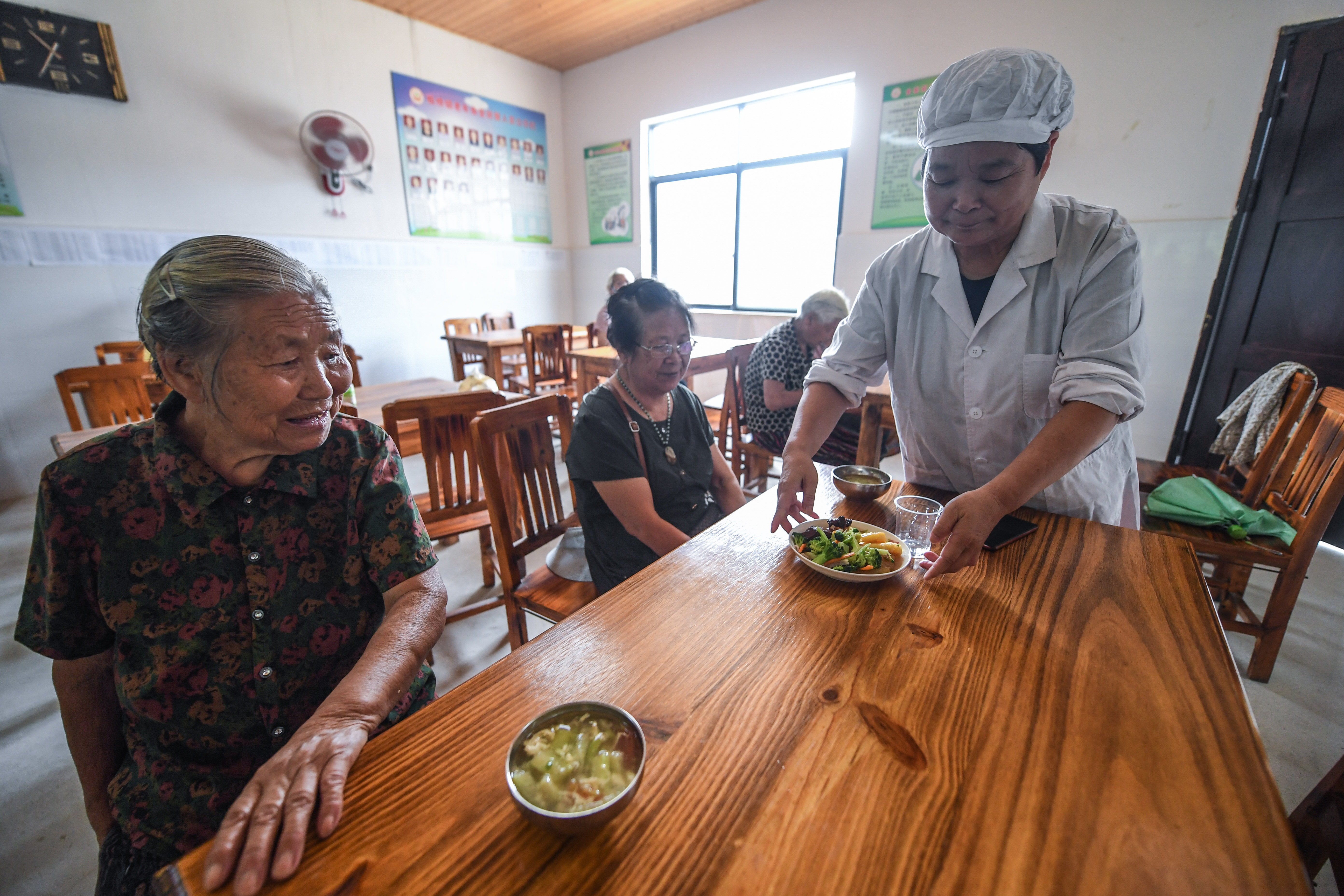 杭州临安推进农村居家养老服务