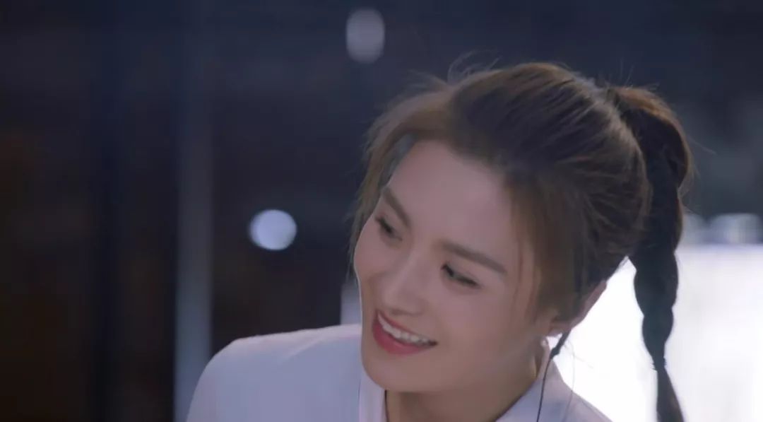 赵茜七夕节请大家吃狗粮