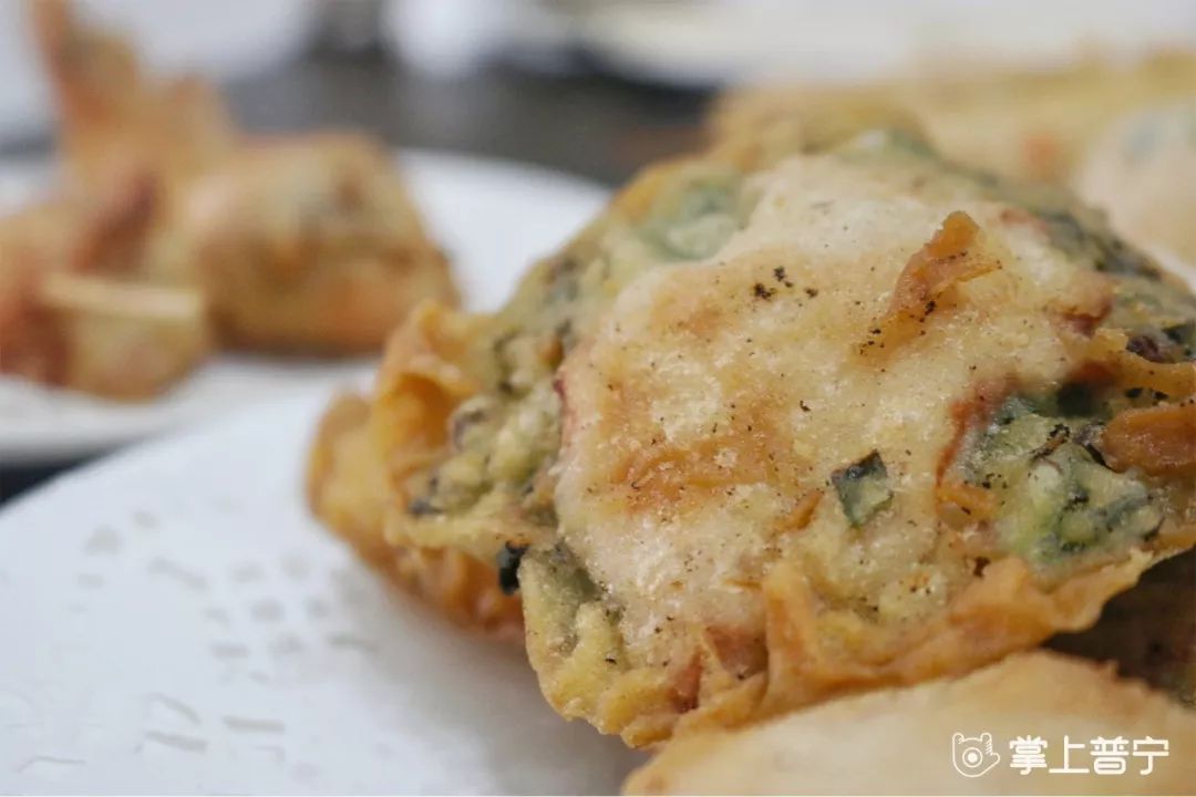 2元1个这家埔田酥肉究竟有多好吃竟排队堵到了门口