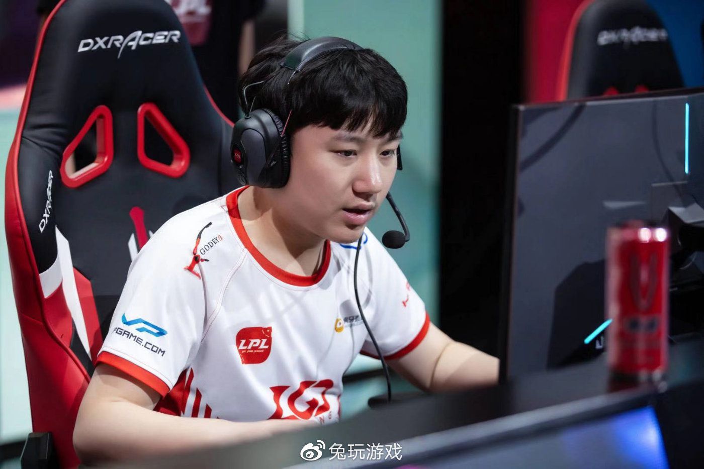 kramer(lgd战队射手,以下简称k)yuuki(lgd战队中单,以下简称y)q(兔玩